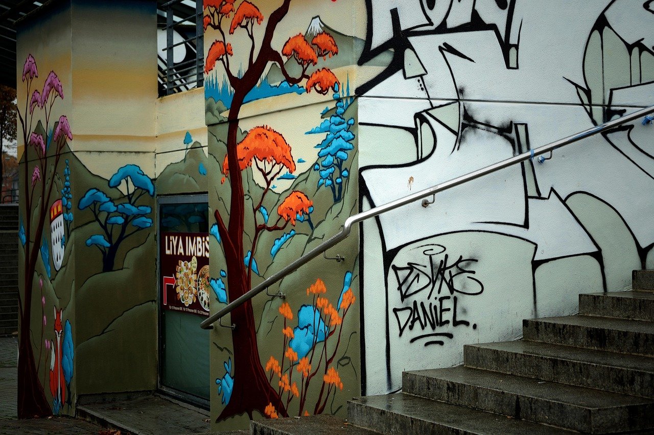 Outdoor & Street Art
